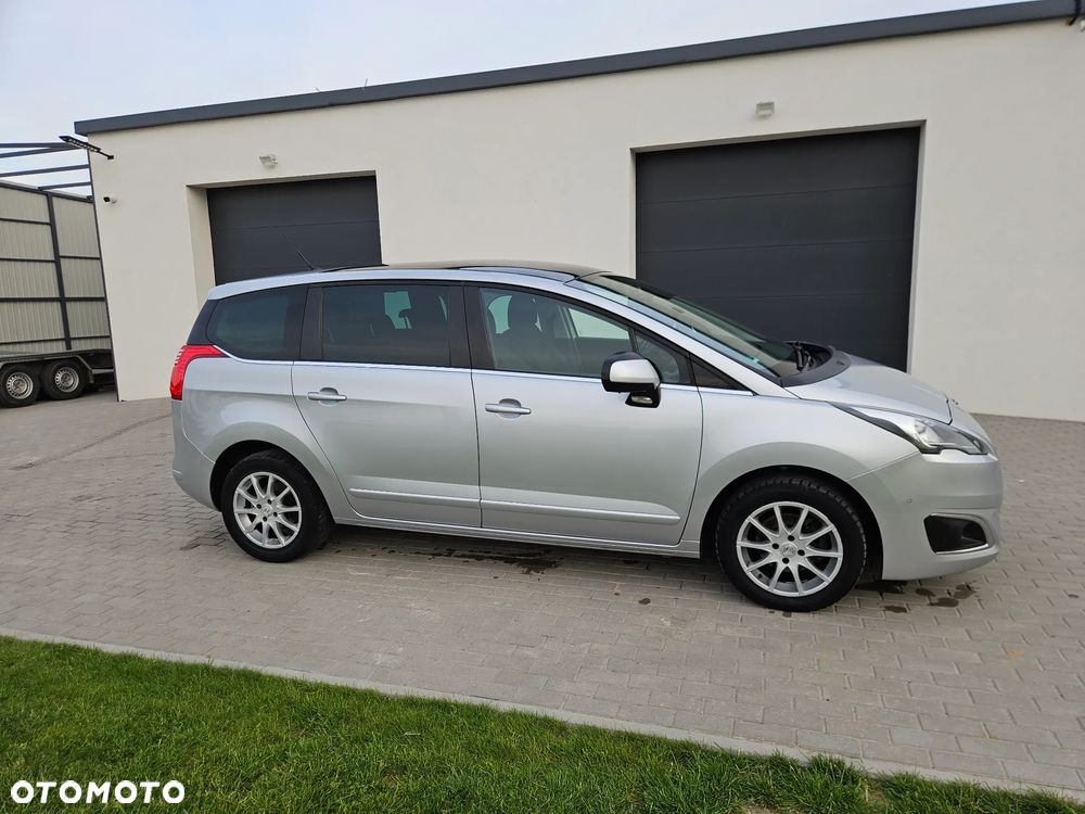Peugeot 5008 e-HDI FAP 115 EGS6 Stop&Start Allure - 9