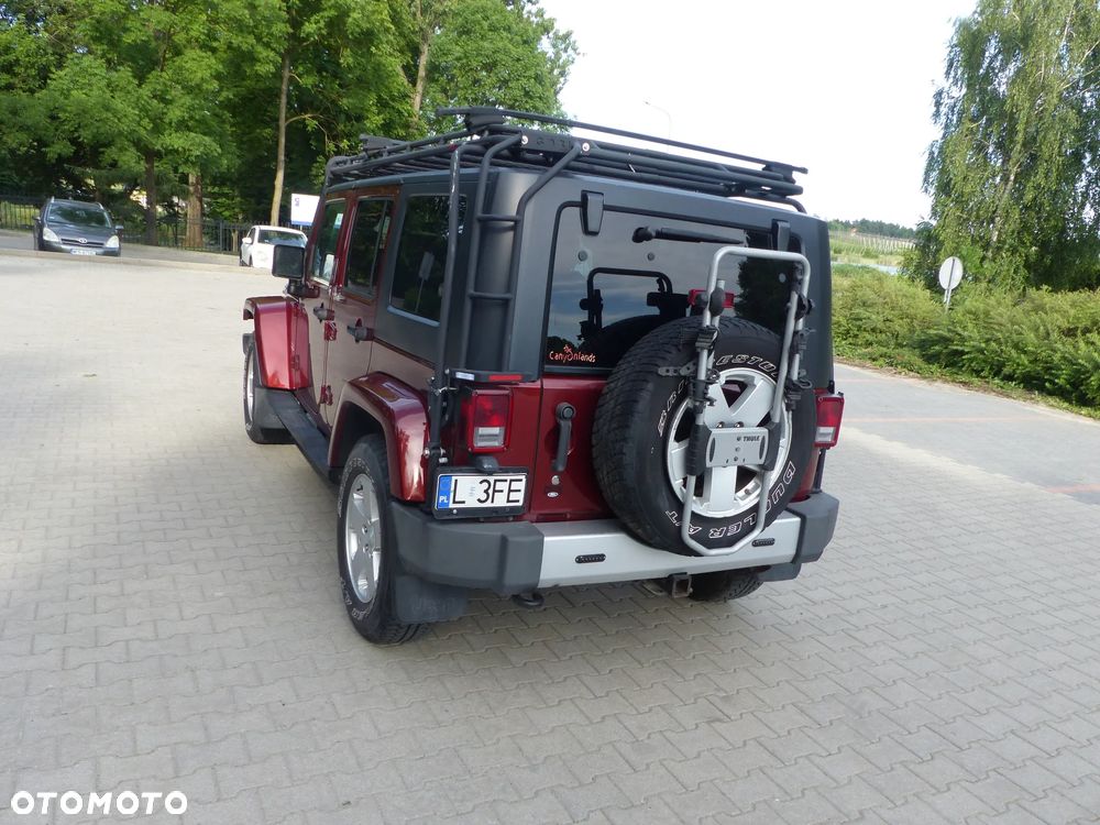 Jeep Wrangler Unlimited 3.8 Automatik Sahara - 11