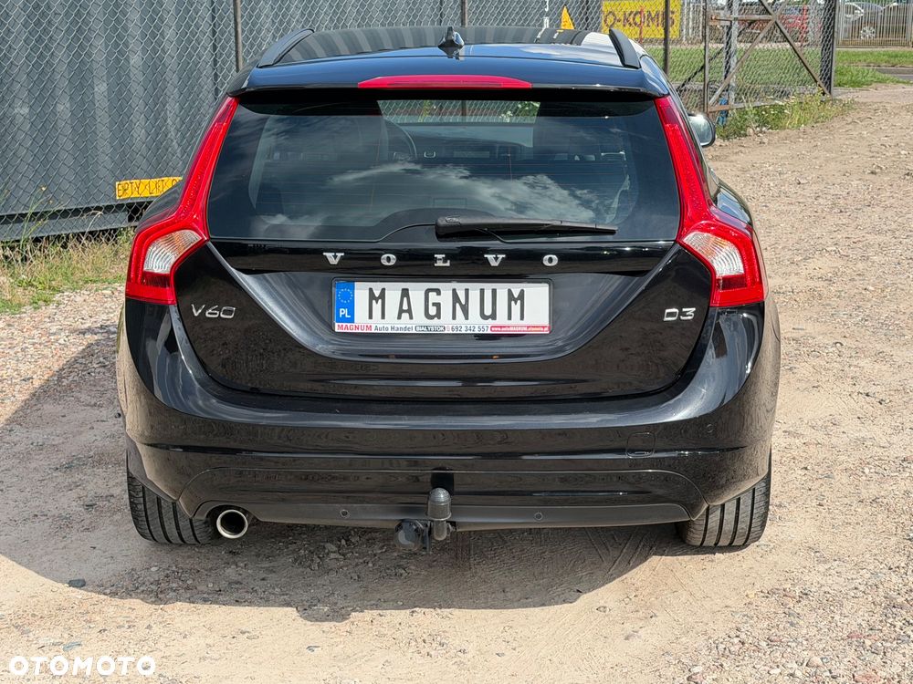 Volvo V60 D3 Drive-E Momentum - 31