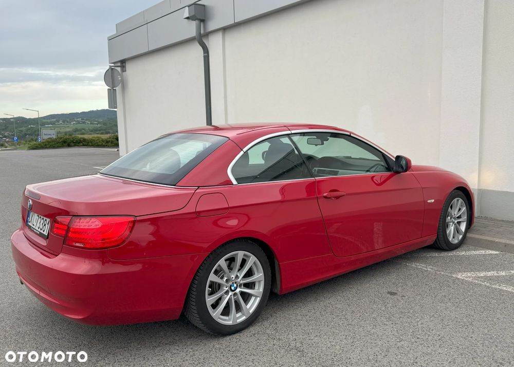 BMW Seria 3 320i - 10