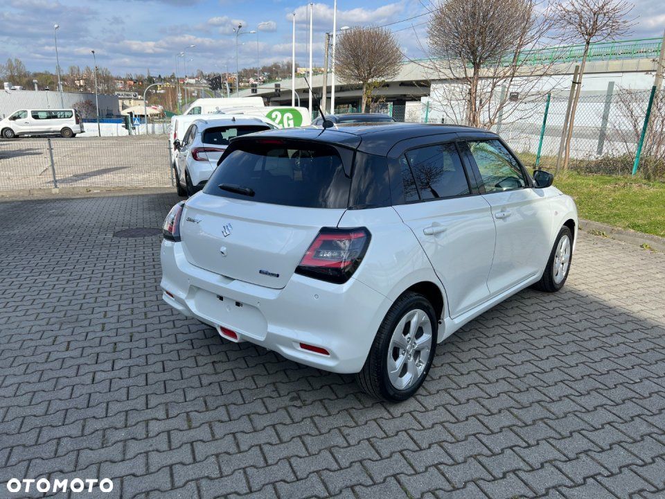 Suzuki Swift - 4