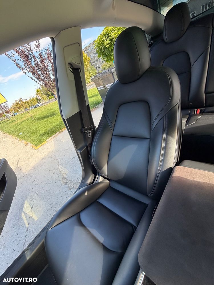 Tesla Model 3 - 22