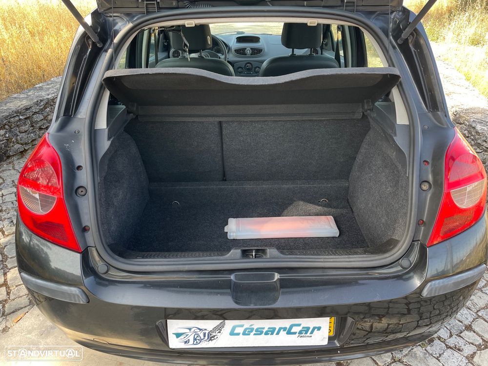 Renault Clio 1.2 16V Confort - 9