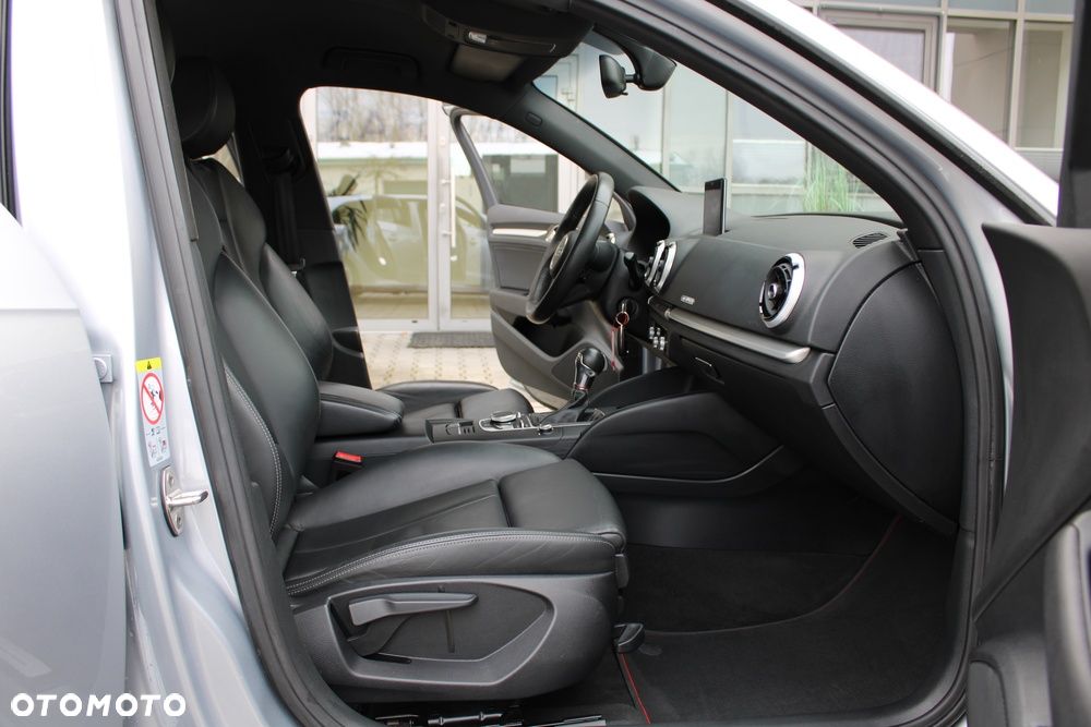 Audi S3 S tronic - 39
