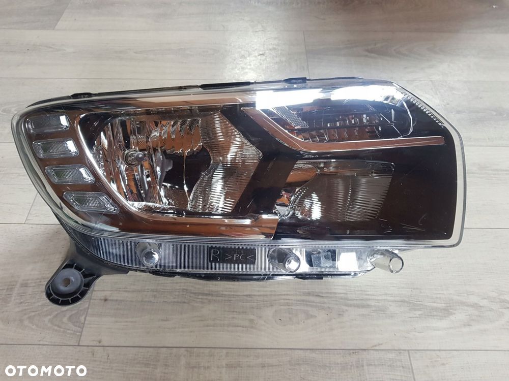 lampa przód prawa lub lewa do sandero ii lift - 1