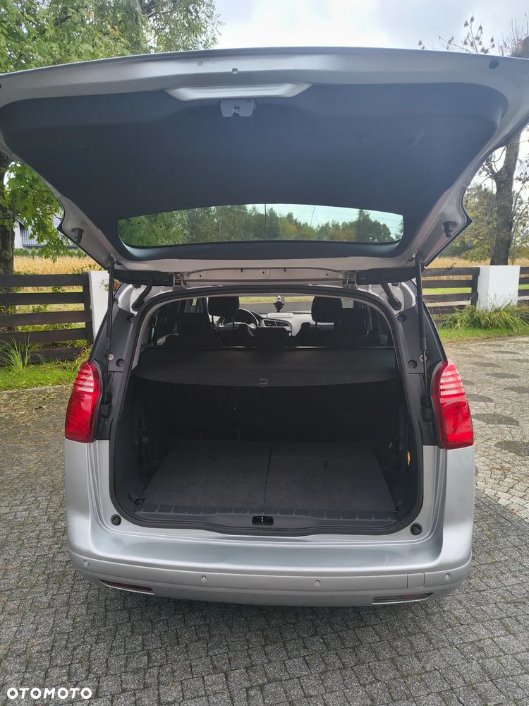 Peugeot 5008 2.0 HDi Allure 7os - 8