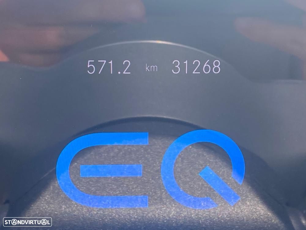 Mercedes-Benz EQA 250+ Edition - 12