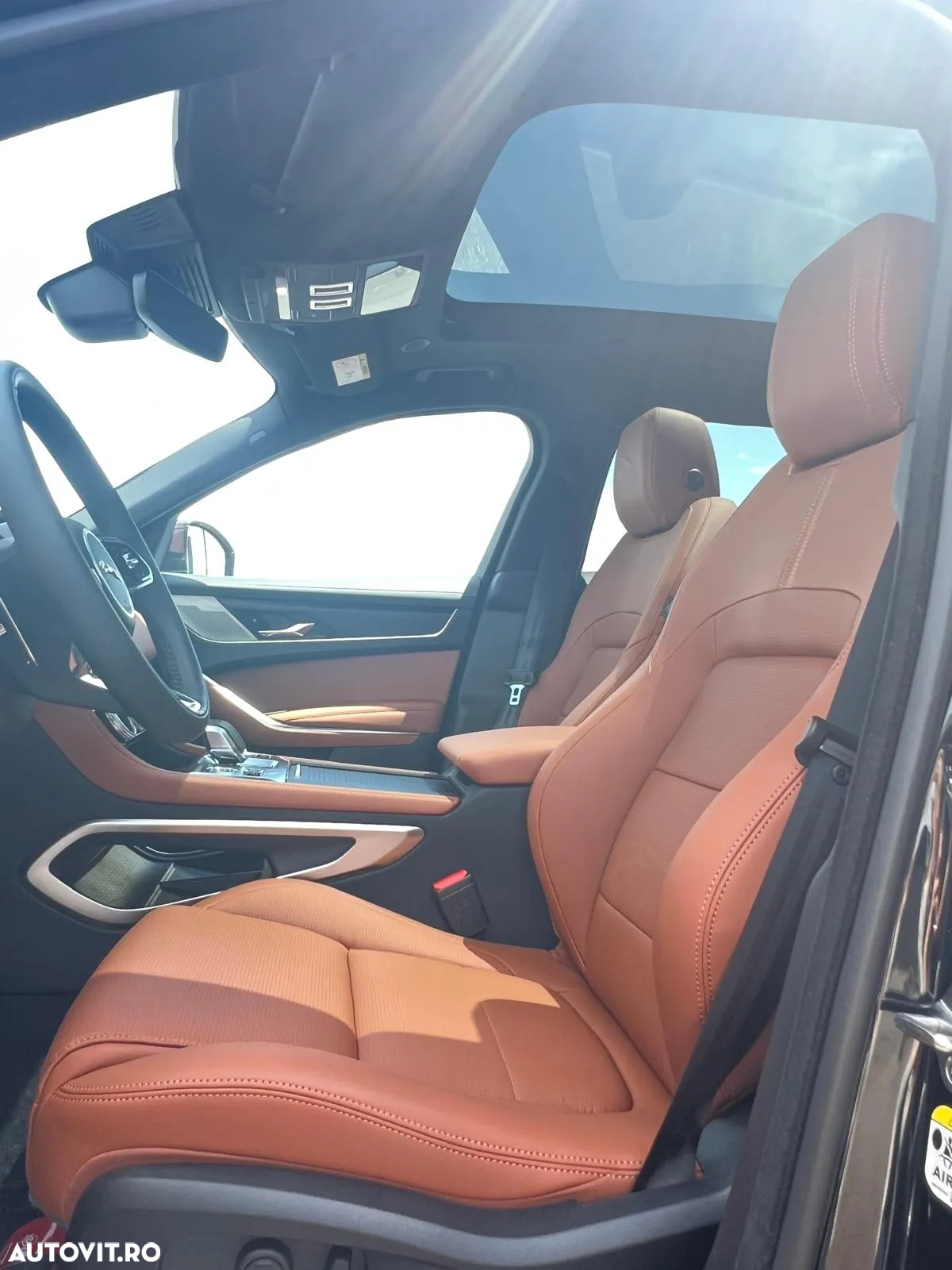 Jaguar F-Pace D200 AWD R-Dynamic SE - 6