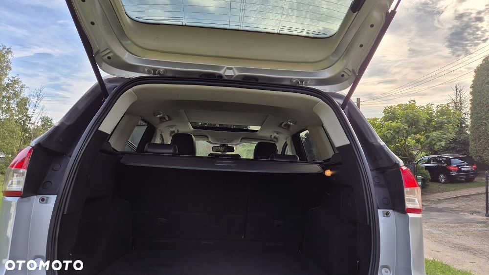 Ford Kuga - 14