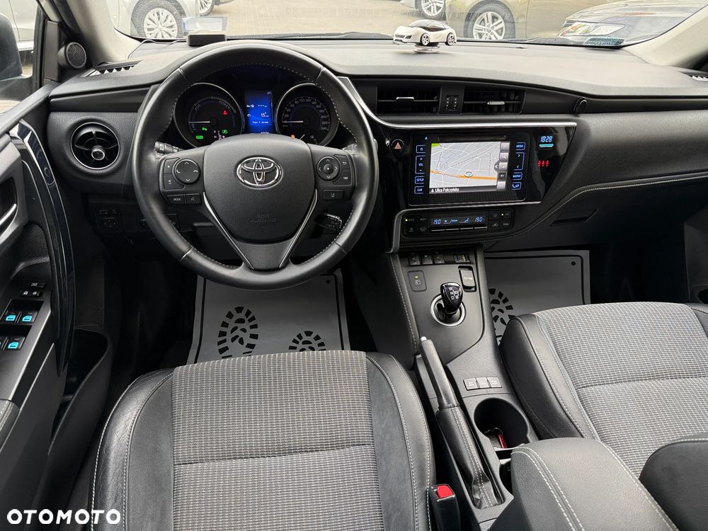 Toyota Auris Hybrid 135 Prestige - 4