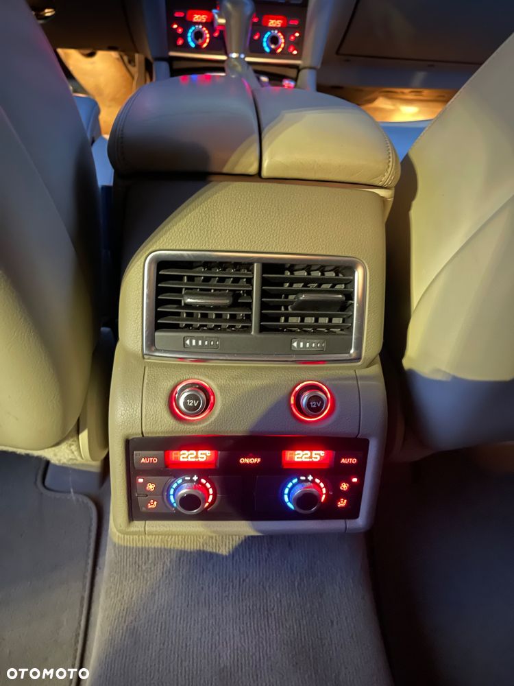 Audi Q7 3.0 TDI DPF quattro tiptronic - 12