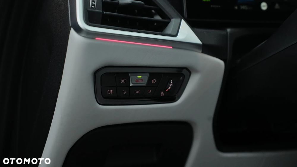 BMW M3 M Competition xDrive sport - 24