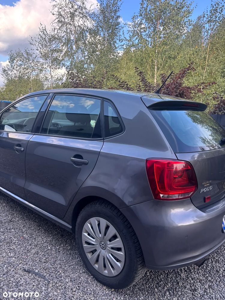 Volkswagen Polo - 2