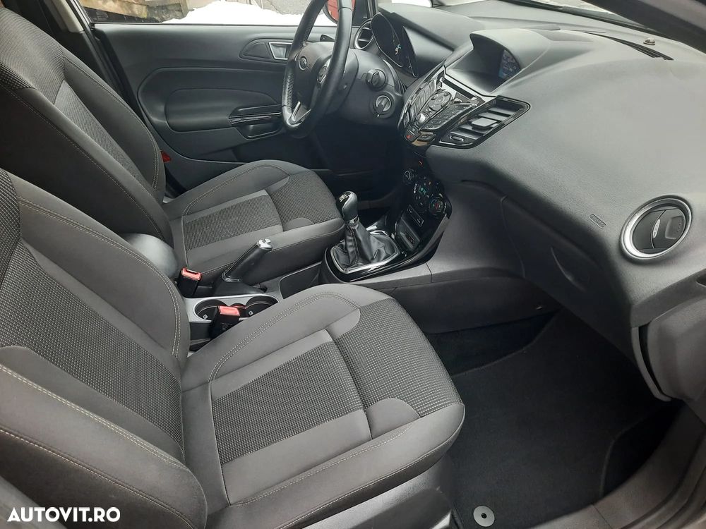 Ford Fiesta 1.0 EcoBoost Start-Stop Titanium - 9