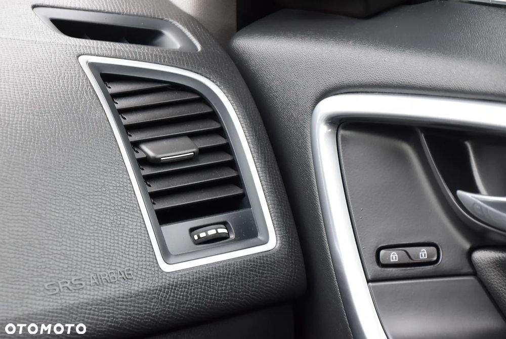 Volvo XC 60 D4 Drive-E Kinetic - 19