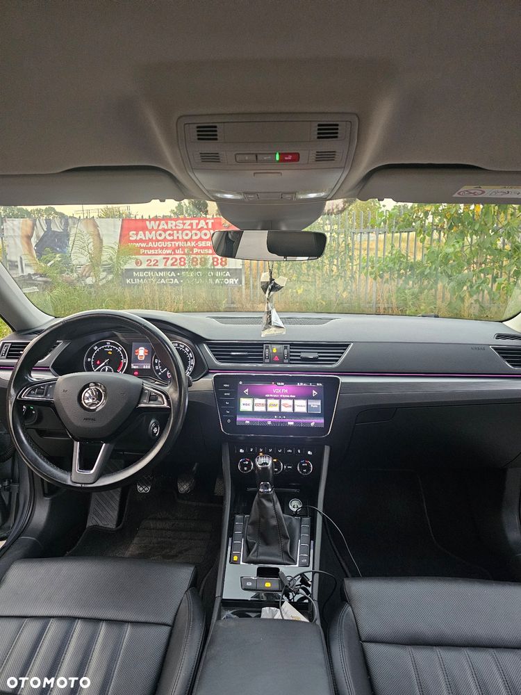 Skoda Superb 2.0 TDI Style - 10