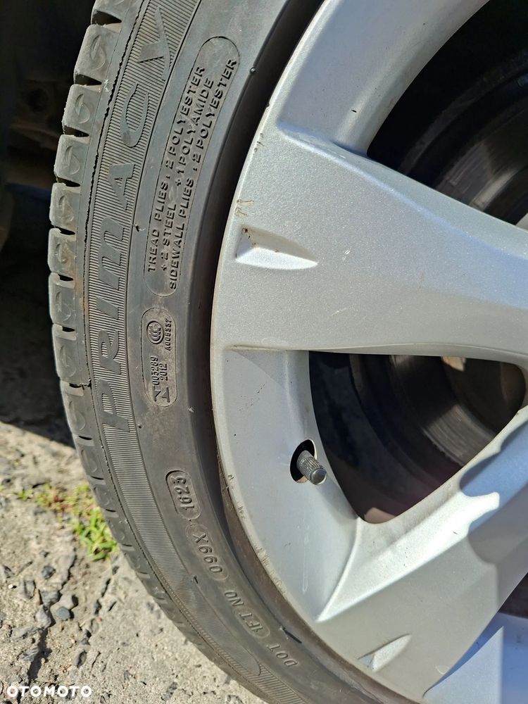 Subaru Legacy 2.0R Trend - 23