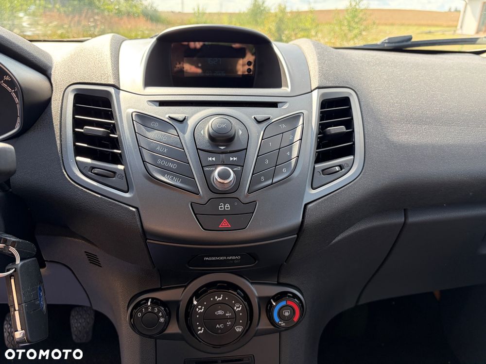 Ford Fiesta 1.25 Trend - 13