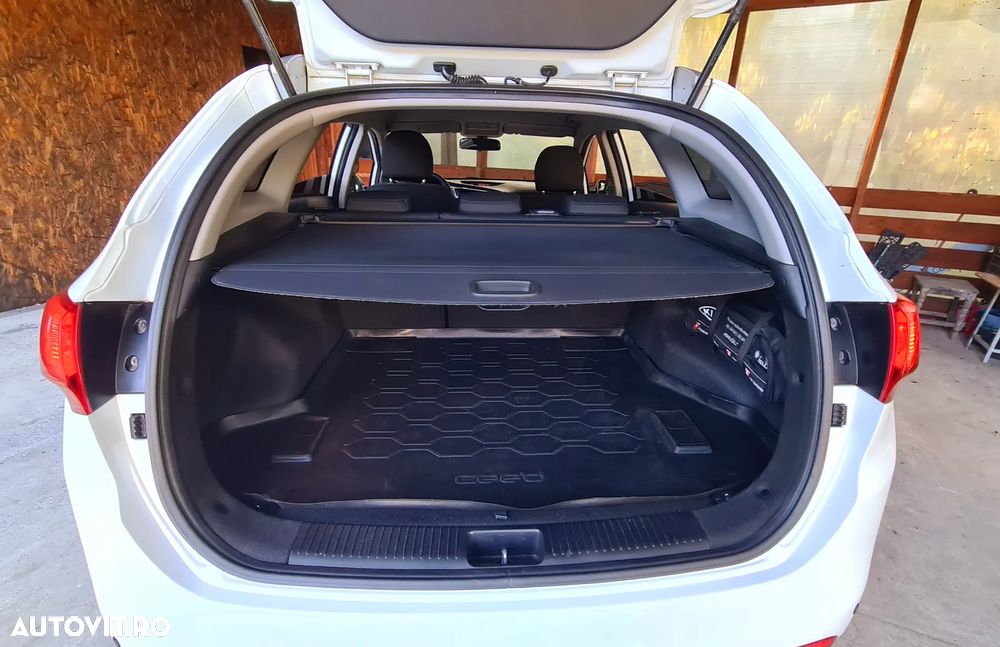 Kia Ceed 1.4 CRDi 90 Spirit - 13