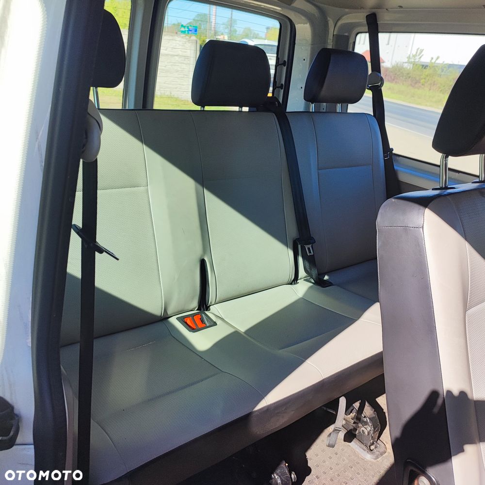 Volkswagen Transporter - 15