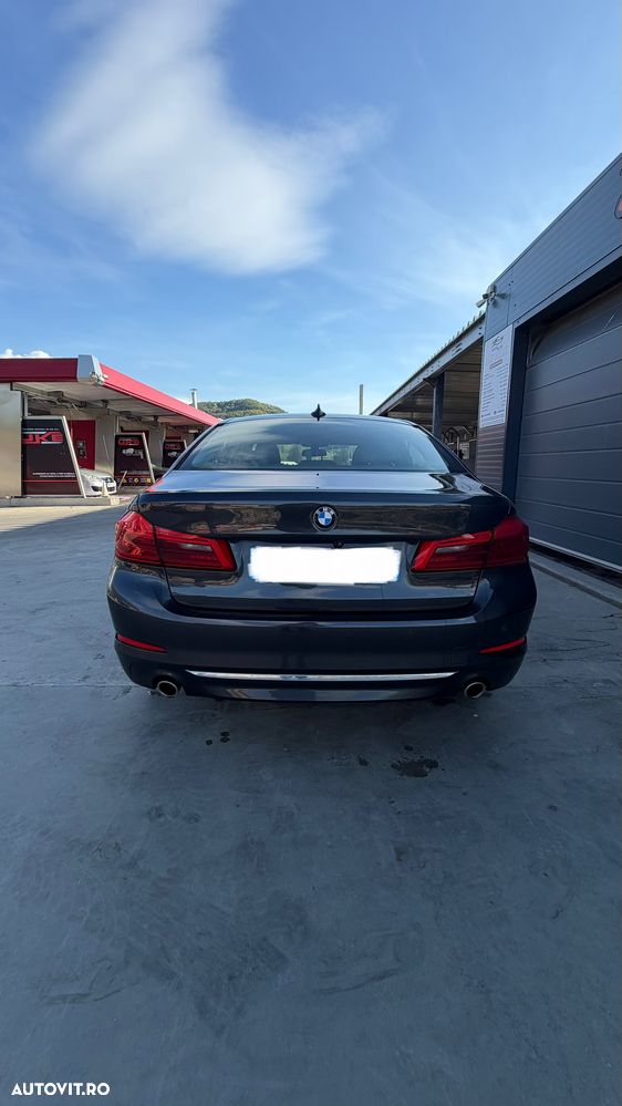 BMW Seria 5 520d Aut. Luxury Line - 3