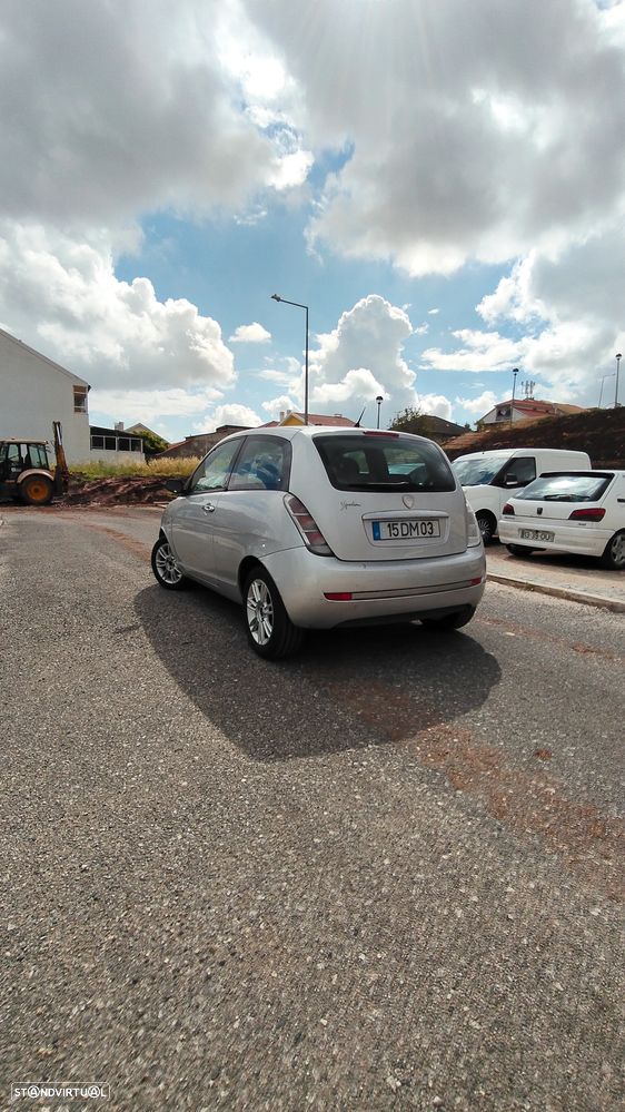 Lancia Ypsilon - 7