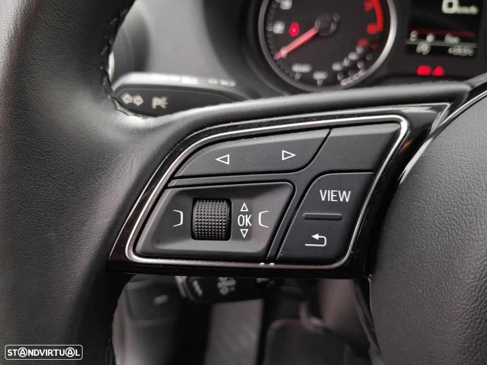 Audi Q2 30 TFSI - 13