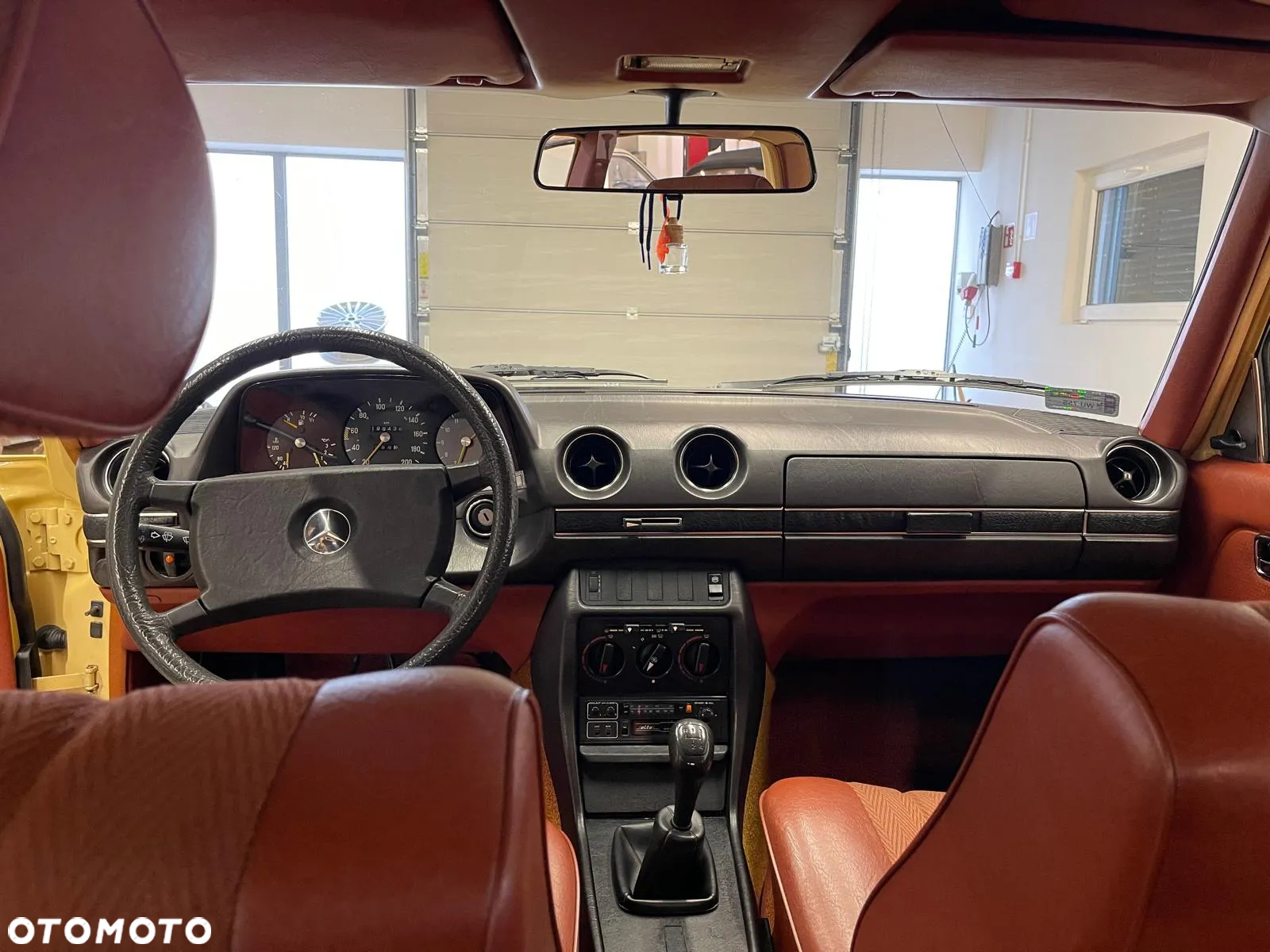 Mercedes-Benz W123 - 8