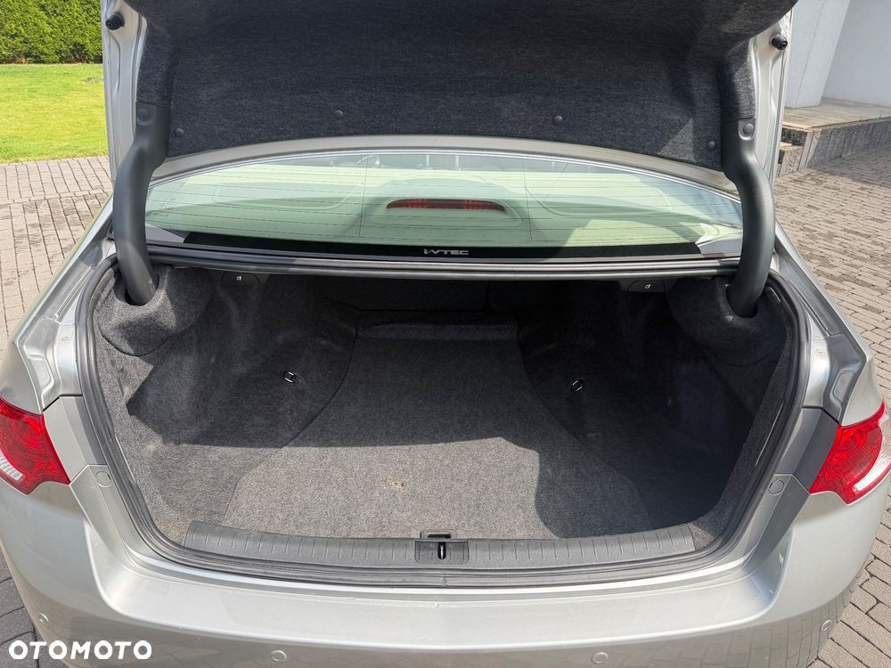 Honda Accord - 16