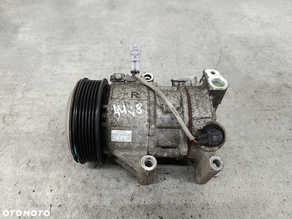 POMPA, SPRĘŻARKA KLIMATYZACJI TOYOTA YARIS III 5TSE10C 447260-4201  DENSO - 7