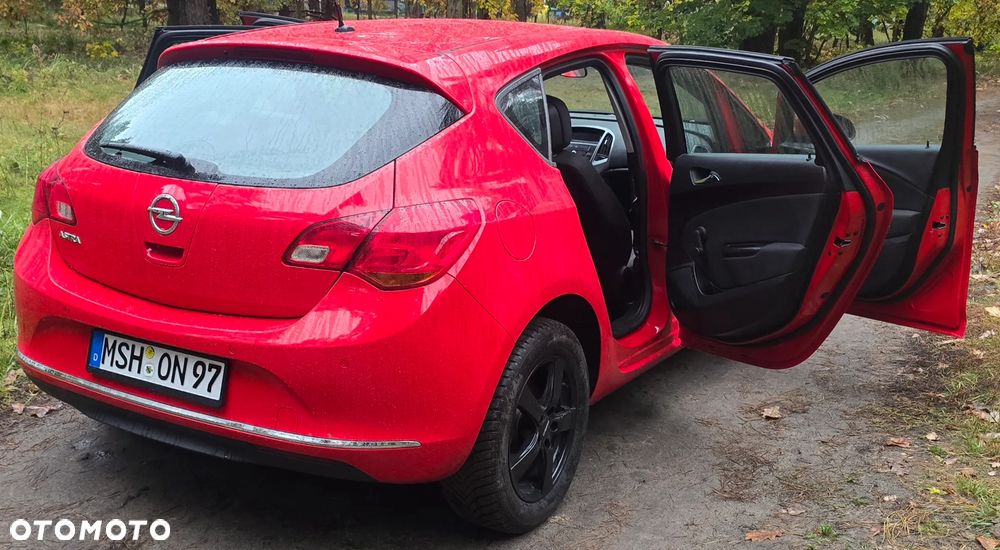 Opel Astra 1.6 Exklusiv - 13