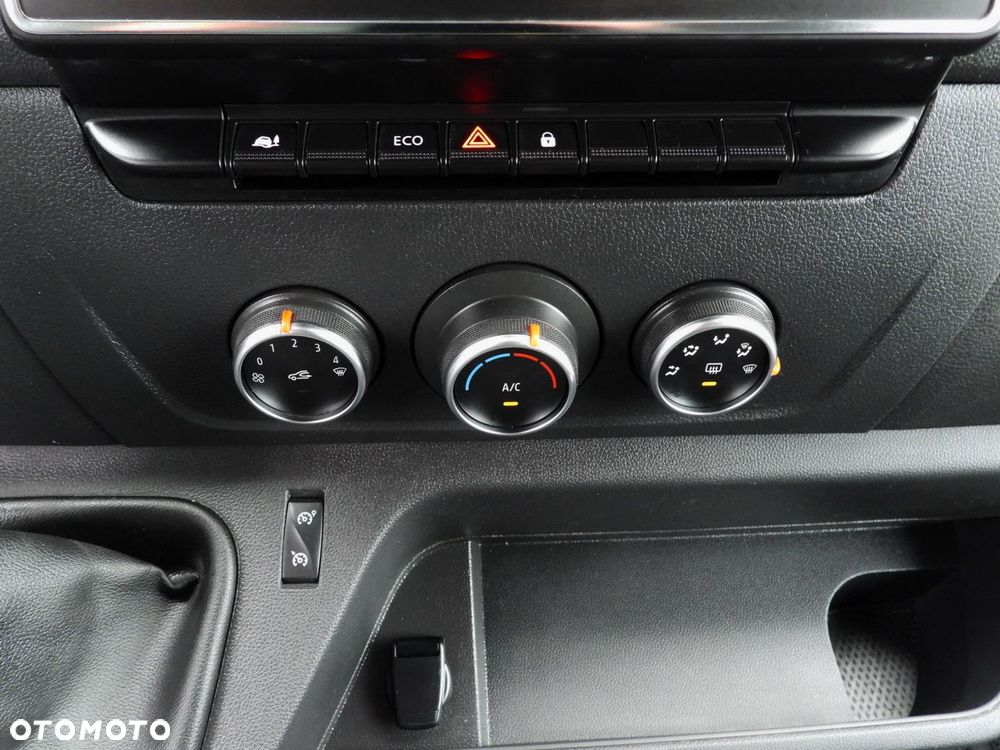 Renault MASTER SKRZYNIA PODWÓJNA KABINA DOKA 7 MIEJSC TEMPOMAT NAWIGACJA LEDY KLIMATYZACJA  135KM - 31