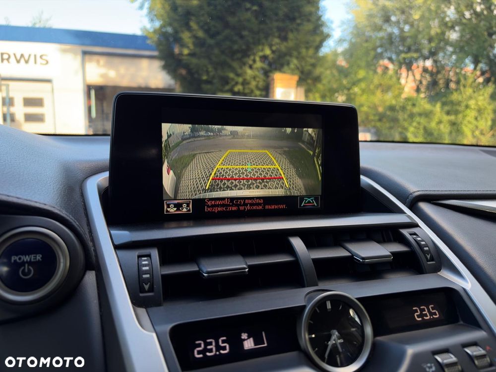 Lexus NX 300h Style Edition - 19