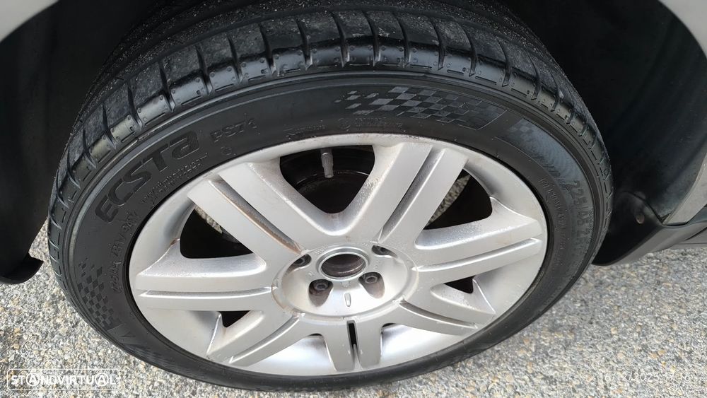 VW Passat 1.9 TDi Highline - 46