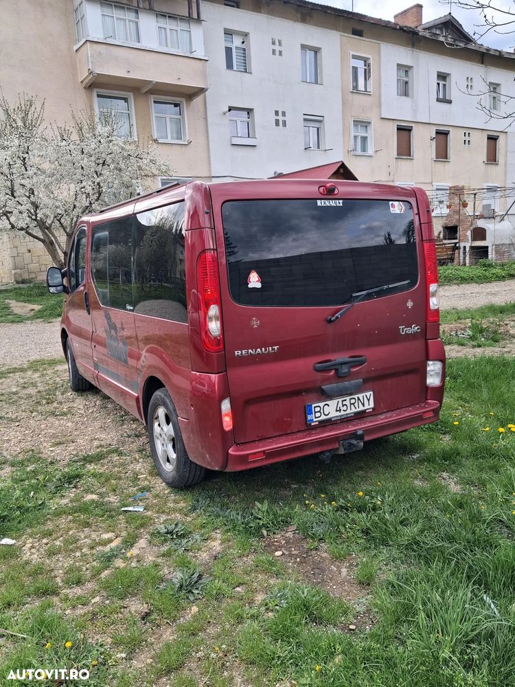 Renault Trafic - 2