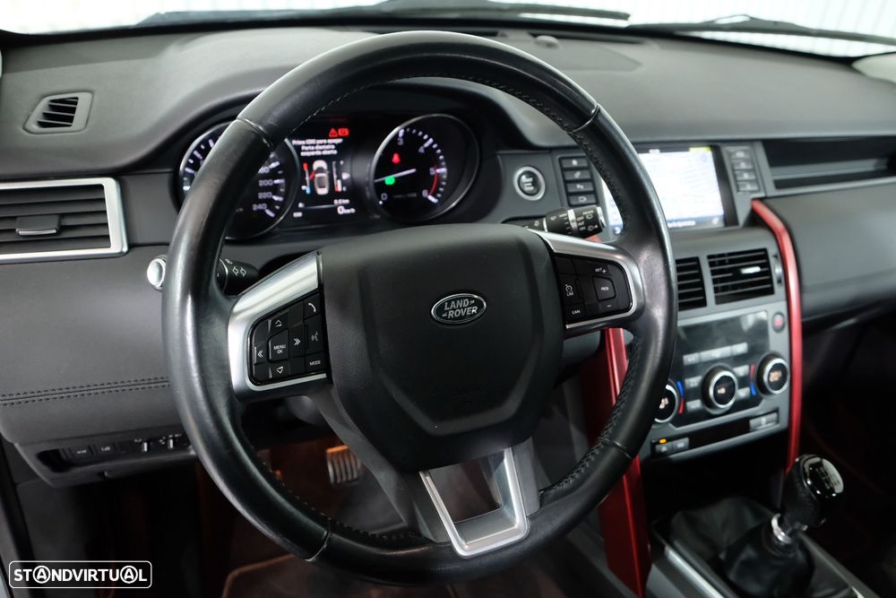 Land Rover Discovery Sport 2.0 TD4 HSE - 13