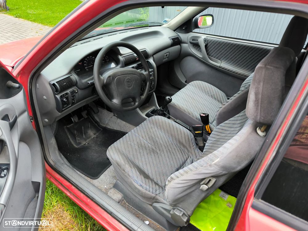 Opel Astra 1.7 TD Sport - 7