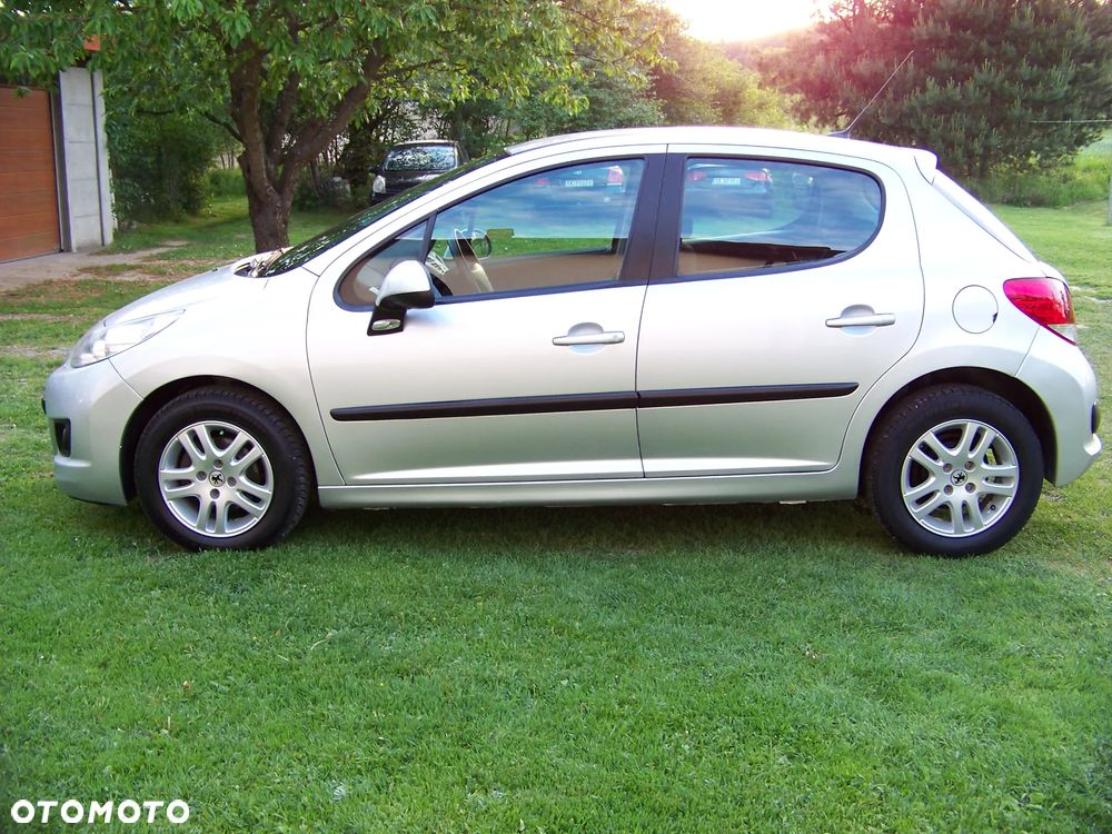 Peugeot 207 1.4 HDi Trendy - 5