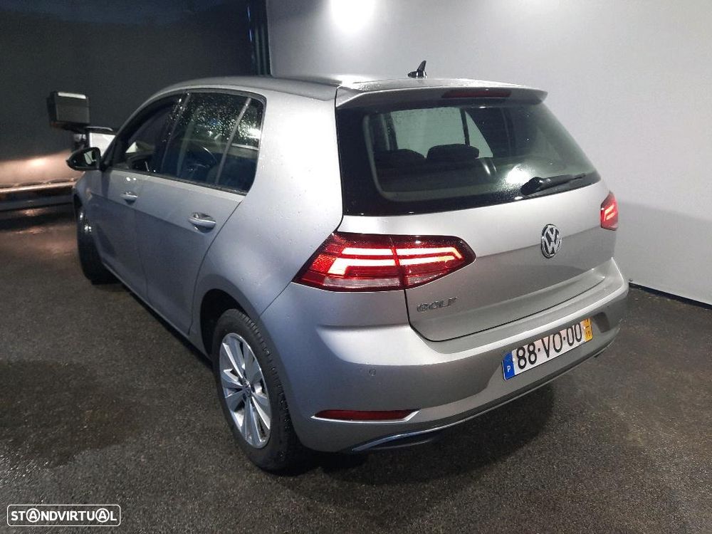 VW Golf 1.6 TDI Confortline - 3