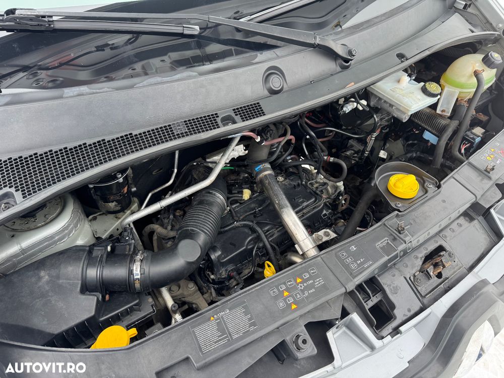 Renault Master 7 Locuri + spatiu marfa , tractiune fața , 2.3 , 170Cp - 25