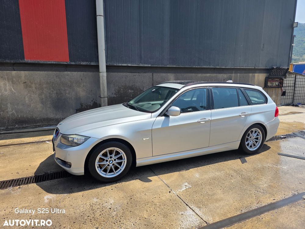 BMW Seria 3 318d DPF Touring Aut. Edition Exclusive - 2