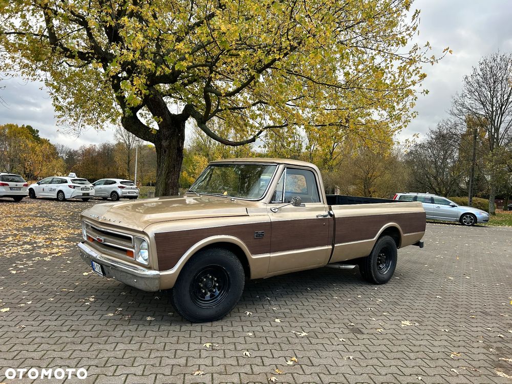 Chevrolet C-20 - 1