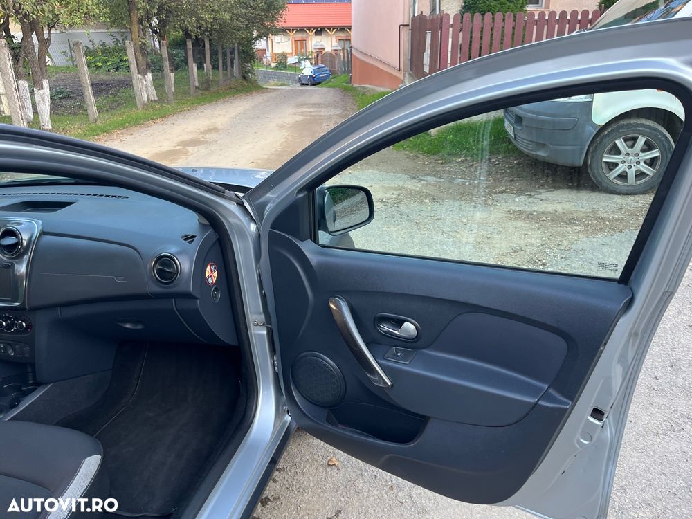 Dacia Sandero Blue dCi 95 Stepway Celebration - 16
