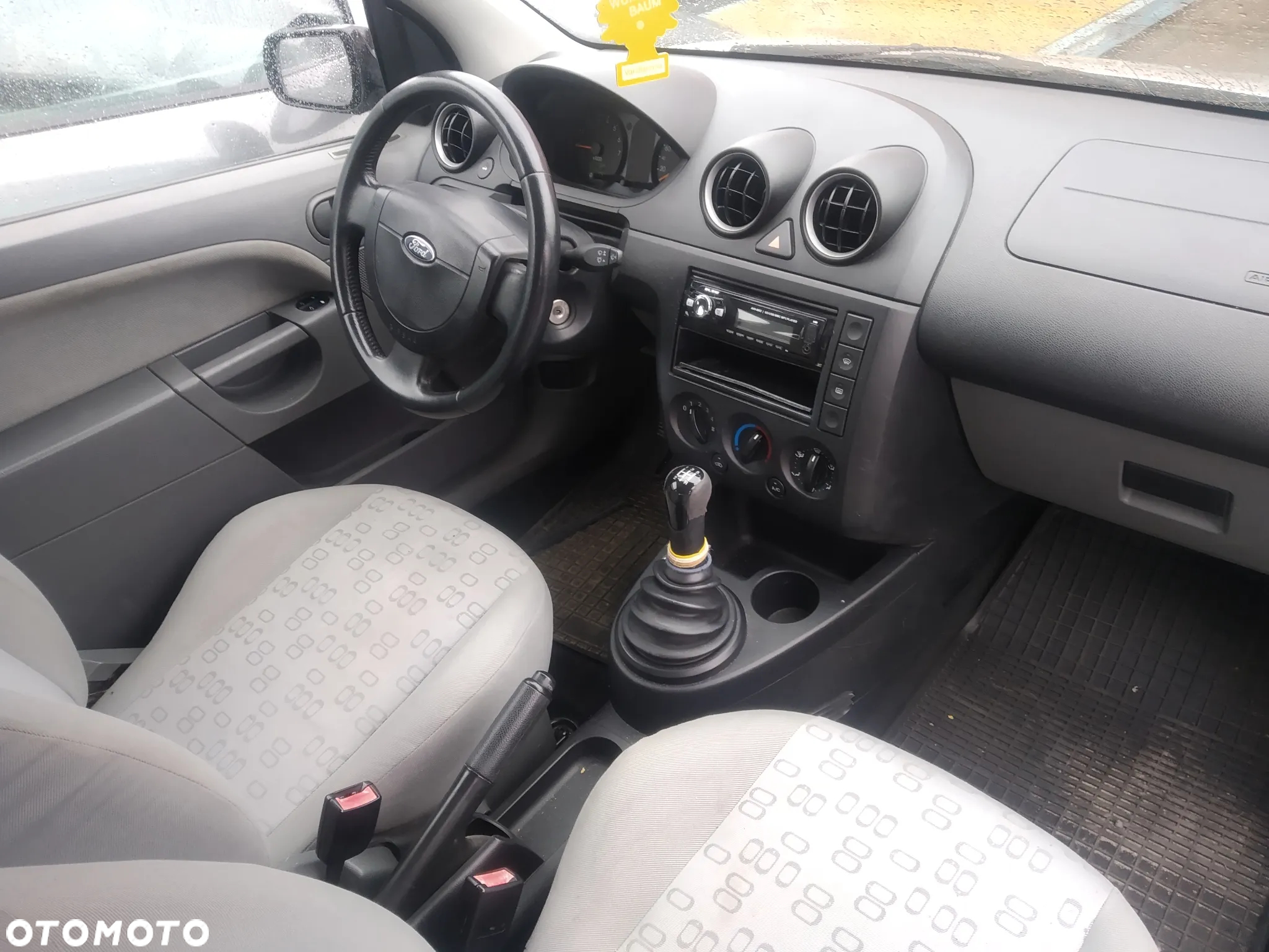 FORD FIESTA MK5 02-05 1.3 8V - MASKA PRZÓD 62 - 14