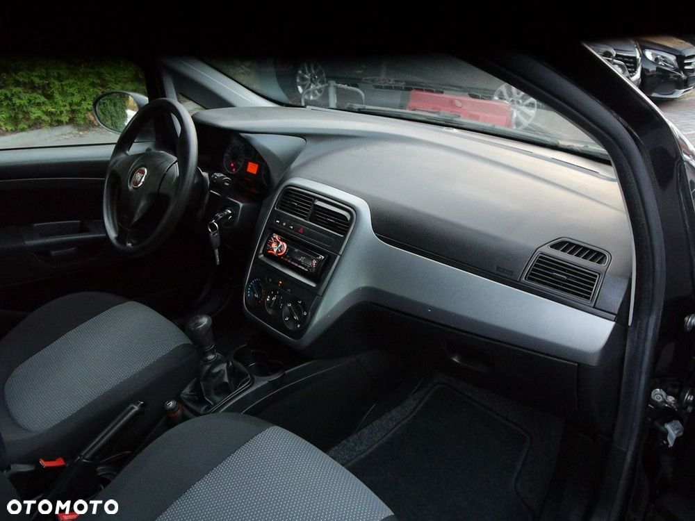 Fiat Punto - 22