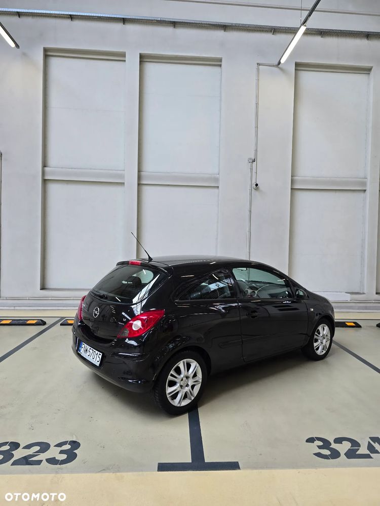 Opel Corsa 1.2 16V Enjoy - 26
