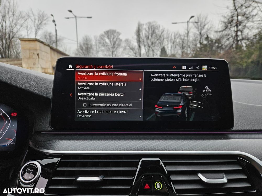 BMW Seria 5 530i xDrive AT MHEV - 33