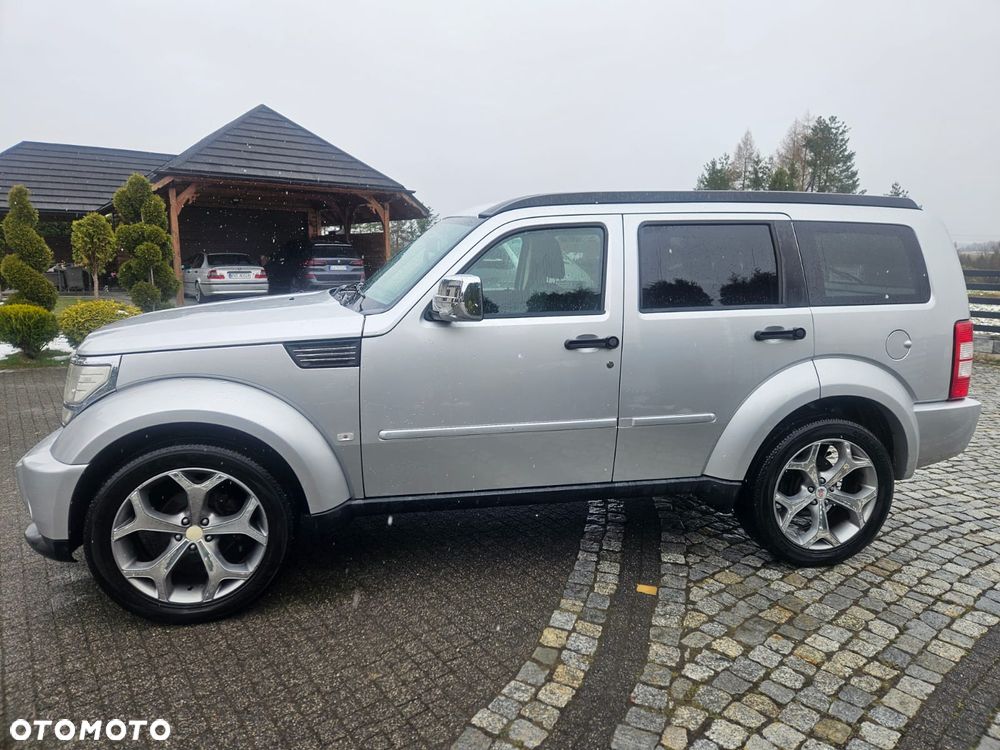 Dodge Nitro - 7