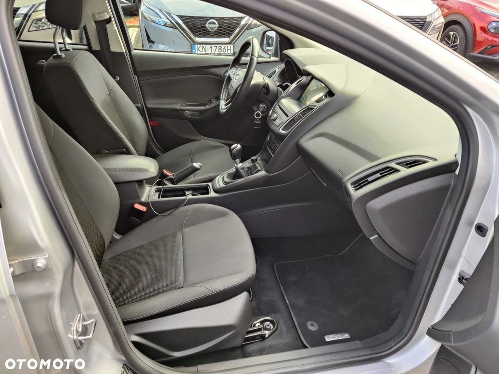 Ford Focus 1.0 EcoBoost Trend Edition Business - 19