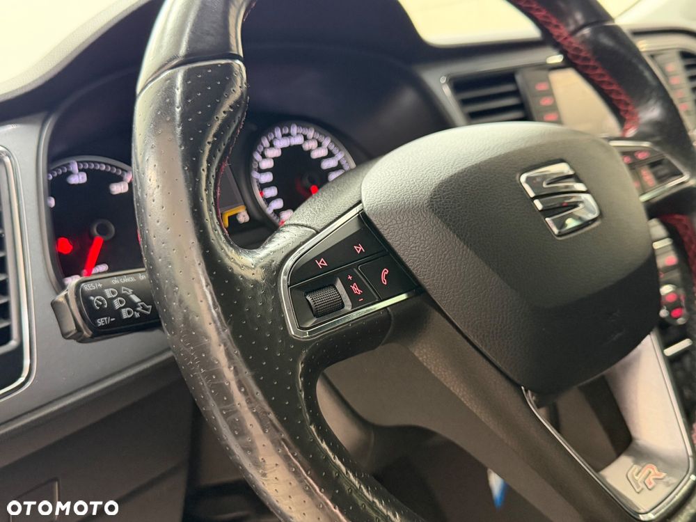 Seat Leon 2.0 TDI DPF Start&Stop FR - 36